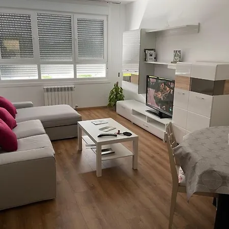 Apartamento Entero En A Pie Del Camino Ingles Διαμέρισμα *